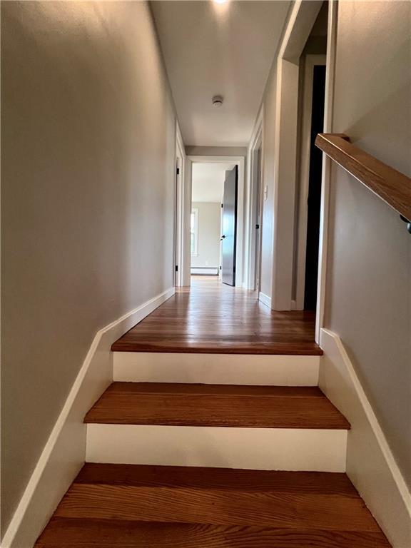 Building Photo - 143 Greenmeadow Cir