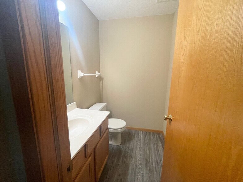 Building Photo - 13924 Glendale Trl