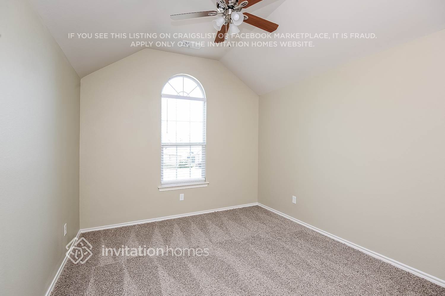 Building Photo - 5823 Silver Sage Ln