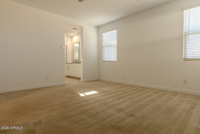 Building Photo - 1548 W Corral Rd
