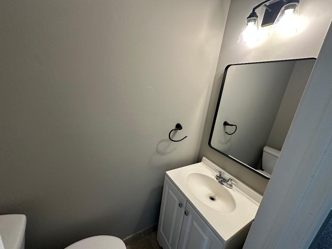 Half Bathroom - 1044 Pembroke Oak Grove Rd