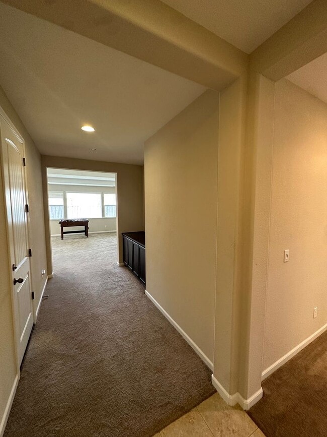 Building Photo - Spacious 4 Bed / 3 Bath Home with Large Covered Patio in Chico