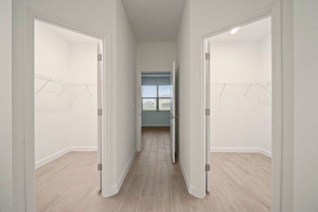 Building Photo - NEW CONSTRUCTION 3beds+Den 3 baths located...