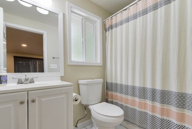 Building Photo - 10710 115th Ave SW