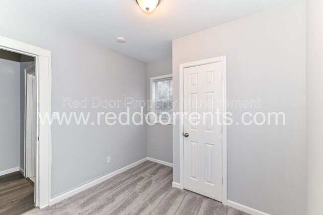 Building Photo - 3207 N Arsenal Ave