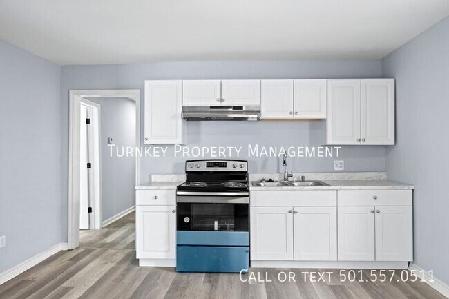 Building Photo - 1615 Maple St