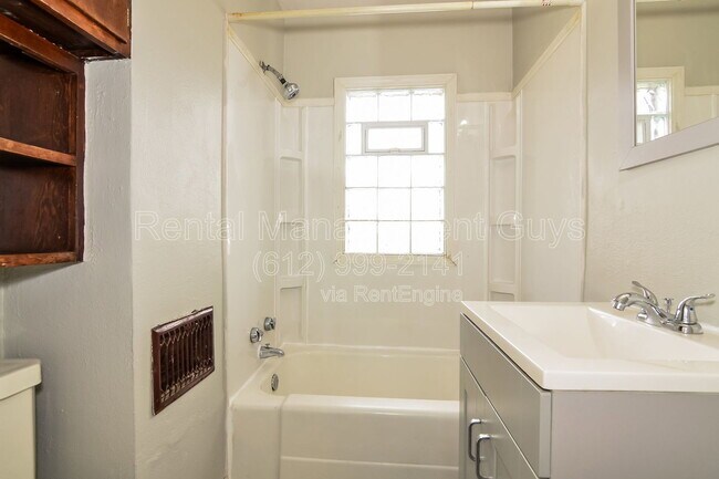 Building Photo - 4400 Xenia Ave N