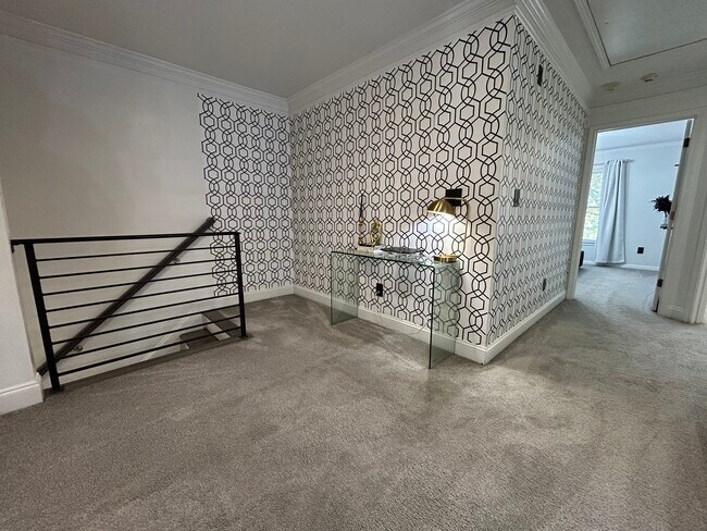 Building Photo - 2535 Village Creek Landing SE