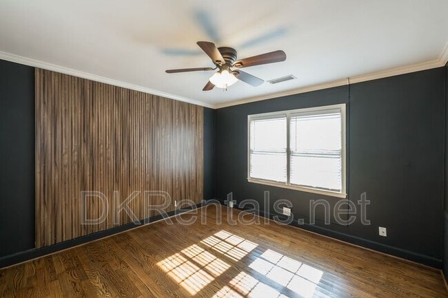 Building Photo - 55 Delmont Dr NE