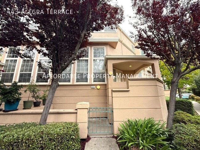 Building Photo - 443 Alegra Terrace