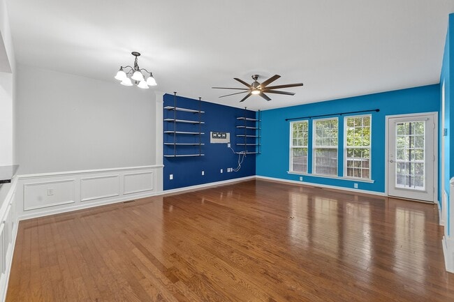 Building Photo - 8611 Macedonia Lake Dr