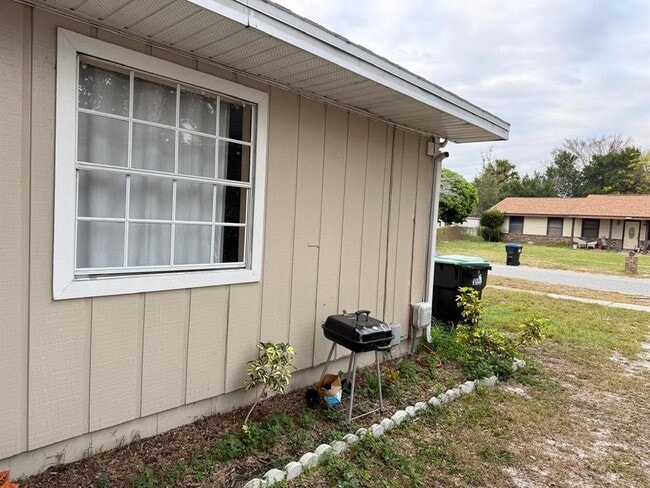 Building Photo - 7326 Lake Floy Cir