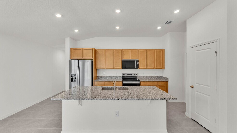 Building Photo - 219 Ash Way