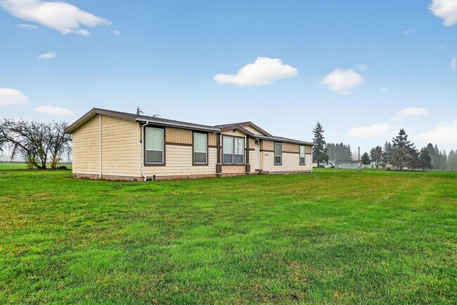 Building Photo - 6720 SW Minter Bridge Rd