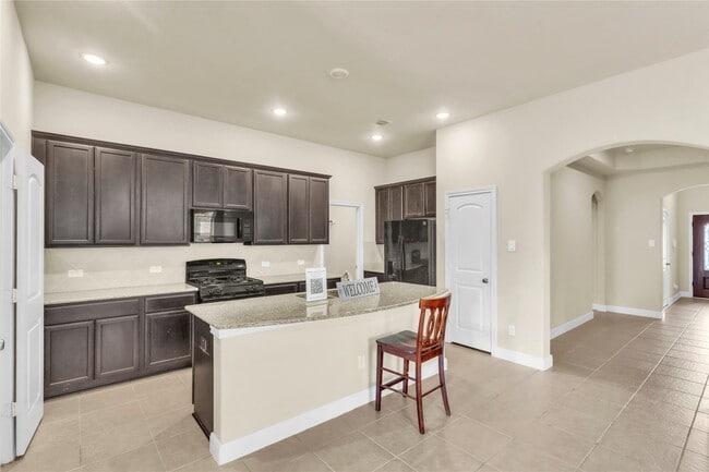 Building Photo - 4819 Eagles Glen Dr