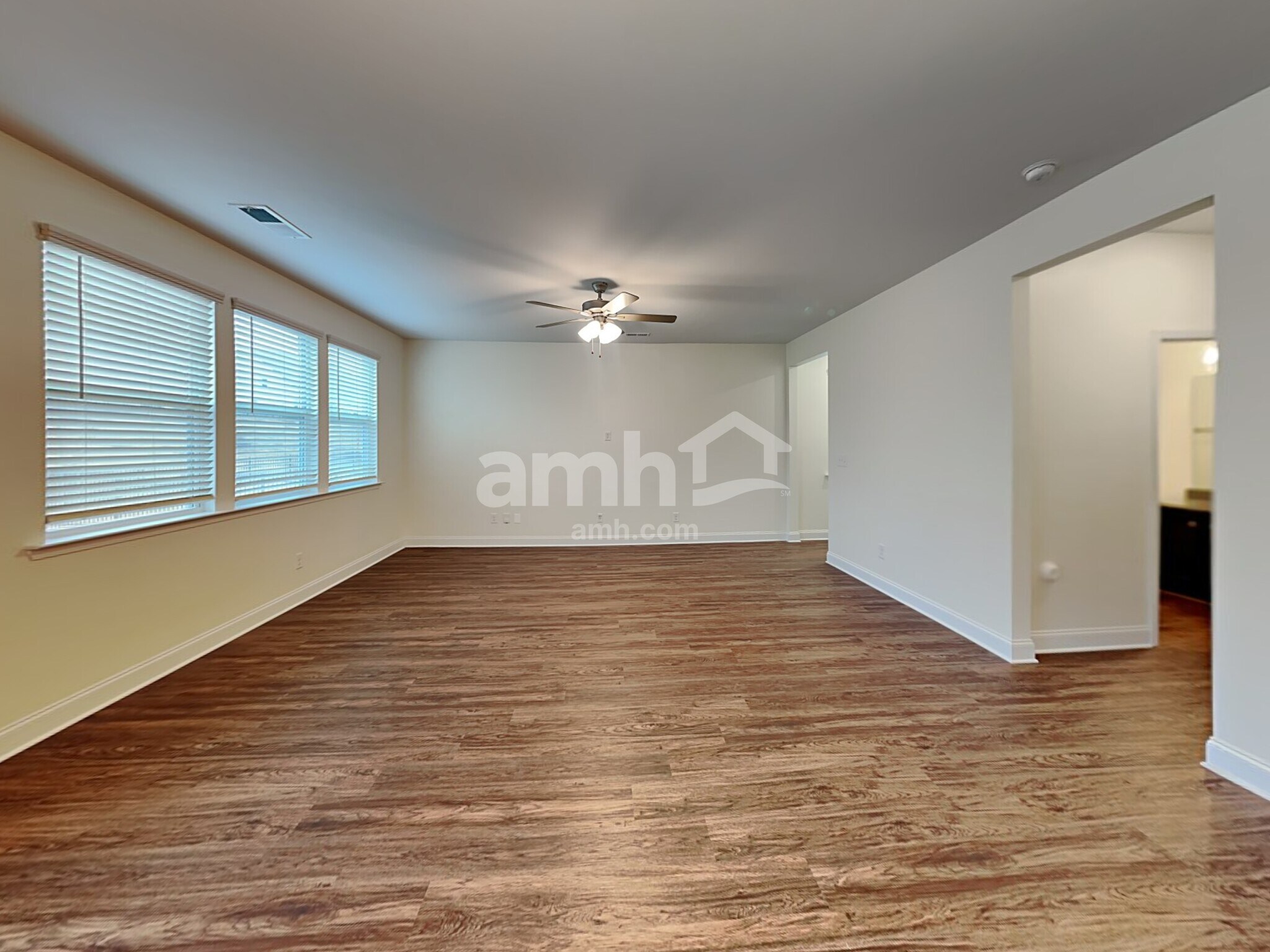 Building Photo - 2132 Laurel Vlg Cir