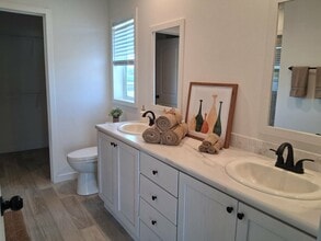 Building Photo - 5641 Blue Harbor Dr