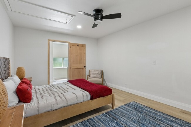 Building Photo - Stylish, Comfortable Colleyville Home with an Open, Airy Layout