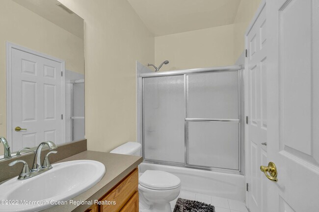 Building Photo - 548 St Andrews Pl