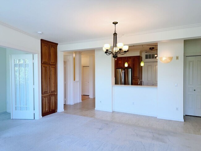 Building Photo - 2Bd/1.75Ba Kirkland Condo