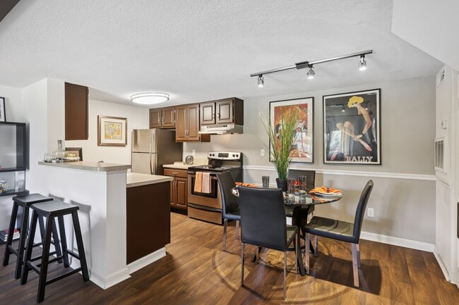 Building Photo - Whisper Lake Apartments