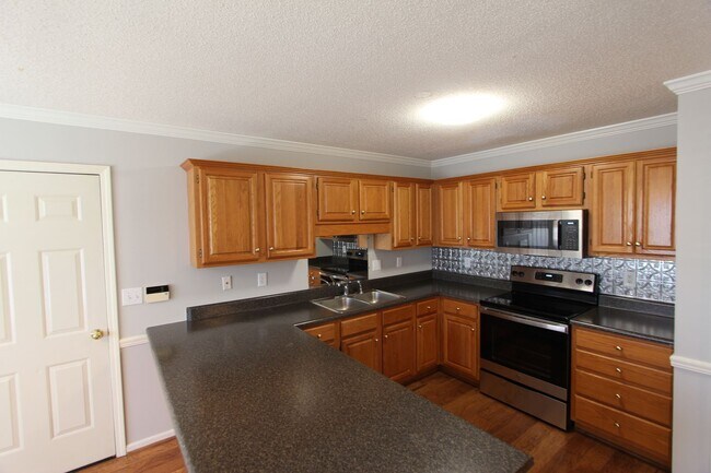 Building Photo - 3BR 2BA in Helena Loaded with Updates!!. Cute! Cute! Cute!