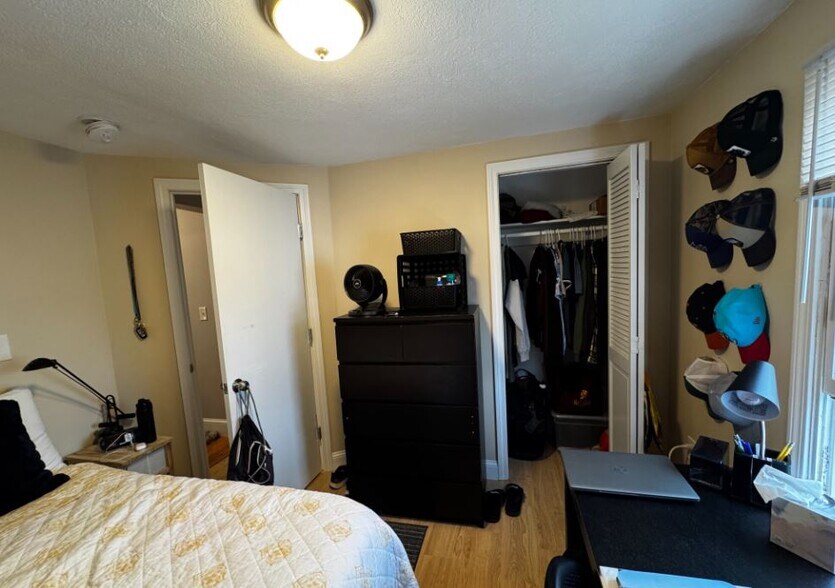 Building Photo - 74 Frederick Ave