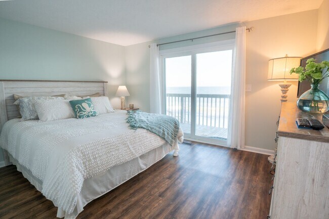 Building Photo - 2105 Surfrider Ct