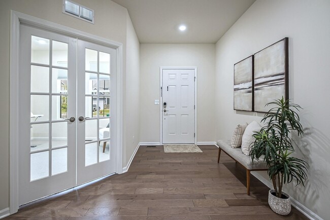 Building Photo - 737 Haywood Dr