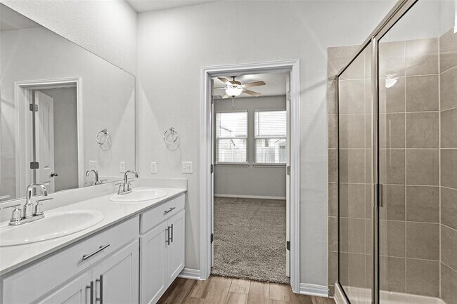 Building Photo - 6309 Night Chinook Dr