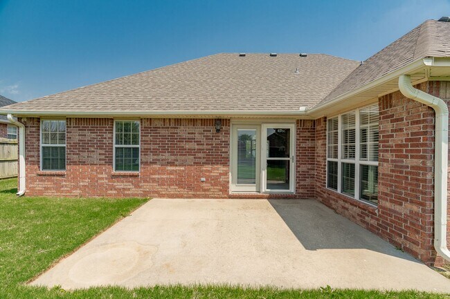 Building Photo - Beautiful 3-bedroom 2 bath Home in Springd...