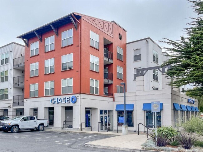 Building Photo - 1BD/1BA Condo at Oceanview Village - Close...