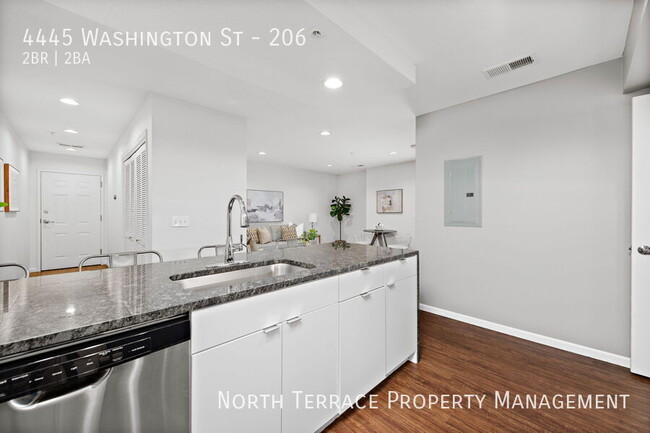 Building Photo - Stylish 2-Bedroom Living at Vernon on Wash...