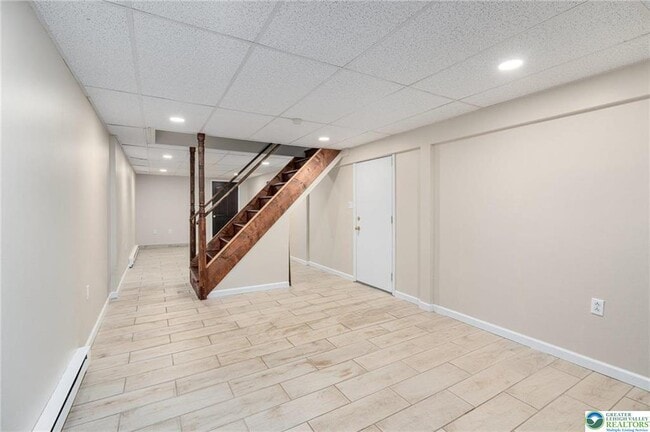 Building Photo - 273 Four Seasons Dr