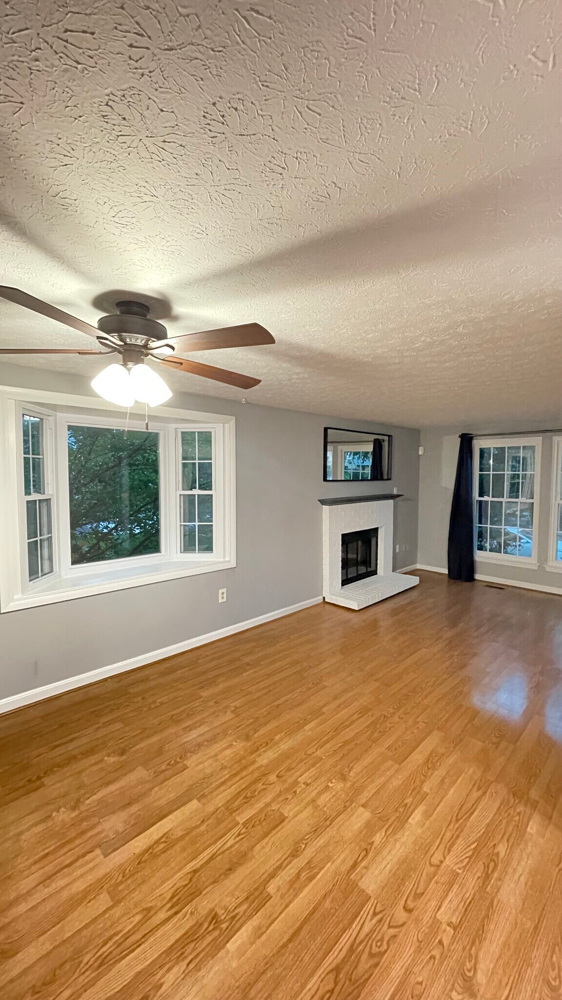 Building Photo - 8559 Wheatfield Way