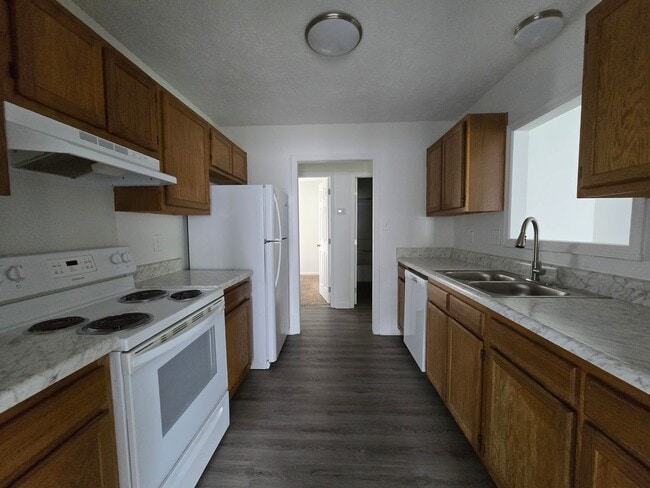 Building Photo - 1521 Kara Ct