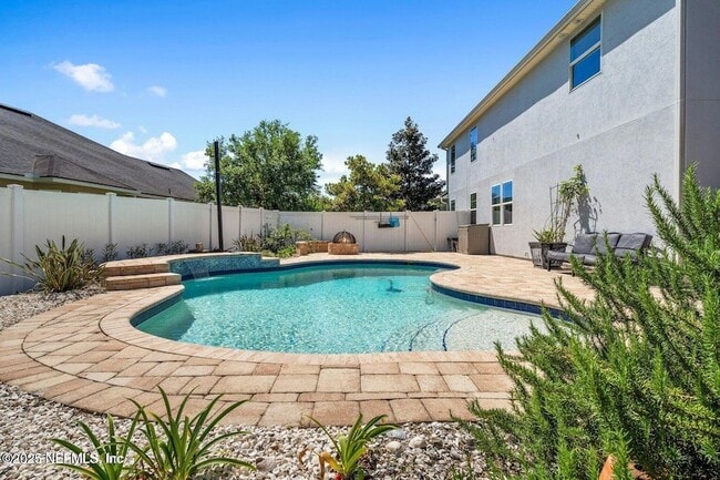 Building Photo - 11725 Paddock Gates Dr