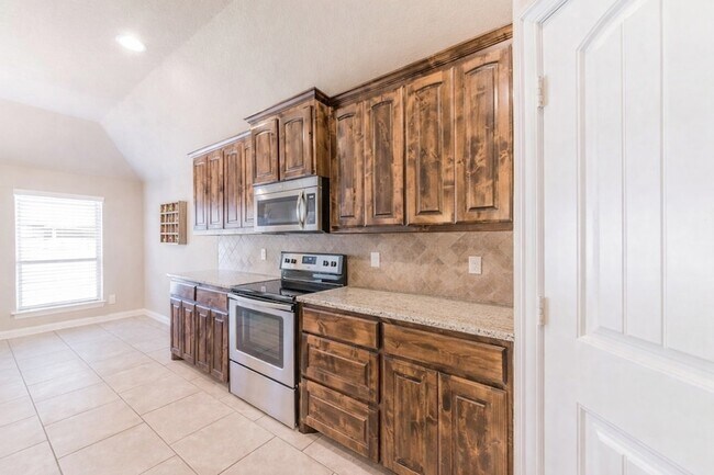 Building Photo - 133 Whitetail Dr