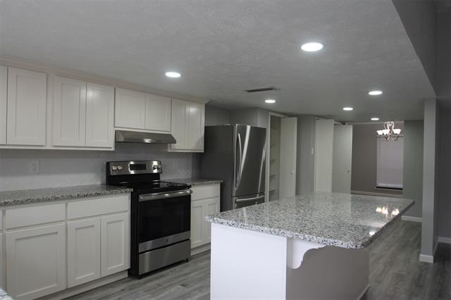 Building Photo - 961 Mossvine Dr