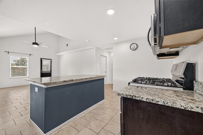 Building Photo - 23718 Water Hickory Dr