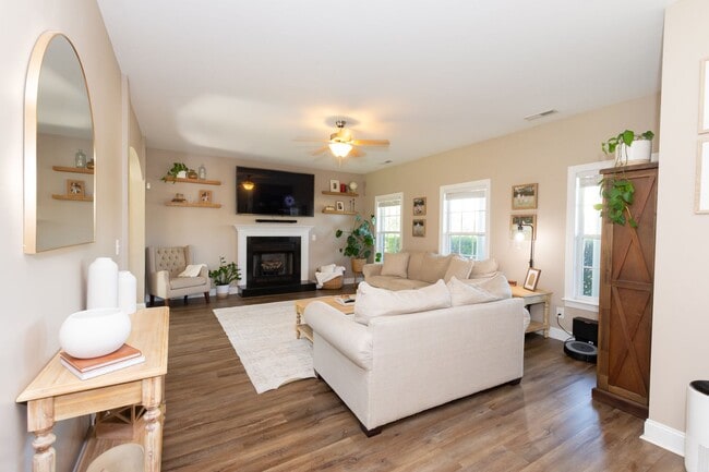 Building Photo - A RARE RENTAL GEM (Coming Soon)