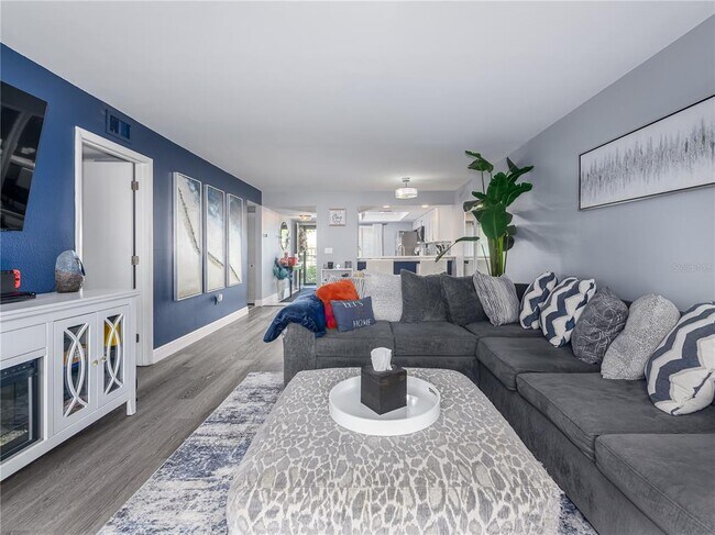 Building Photo - 120 Caryl Way