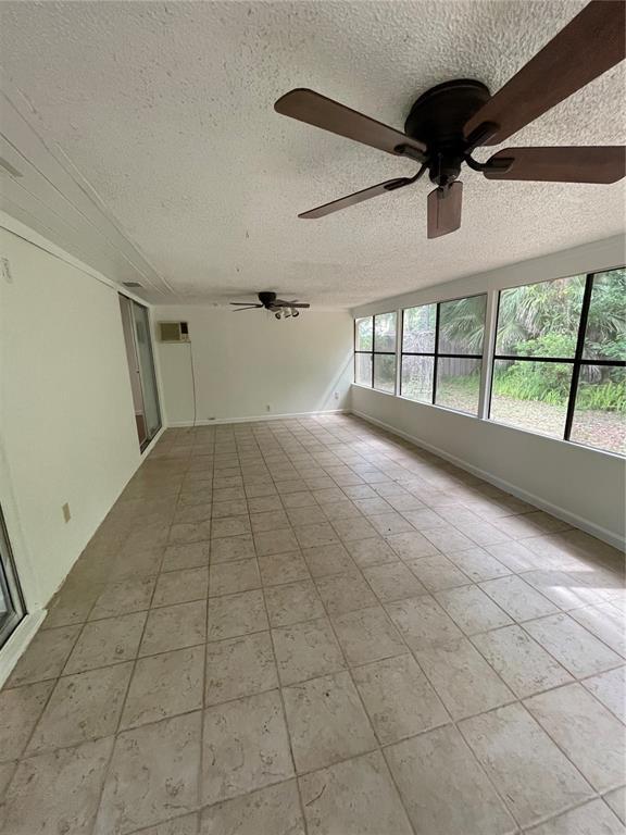 Building Photo - 16131 Manorwood Cir