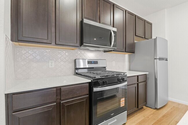 Building Photo - 4908 Vida Vis Dr