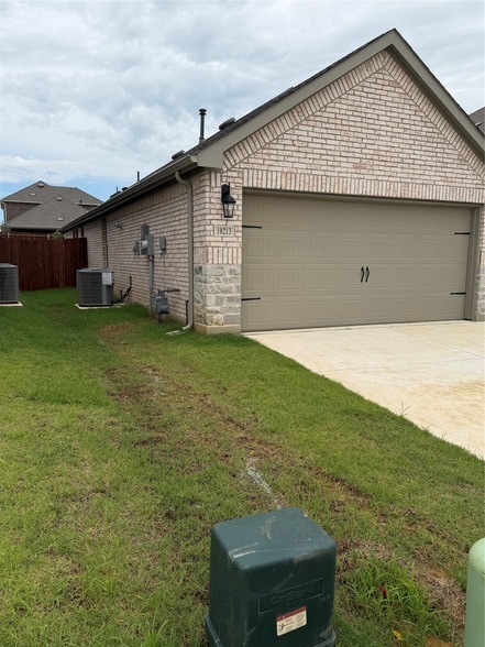 Building Photo - 10213 Barron Dr