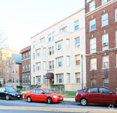 Building Photo - The Ravenswood