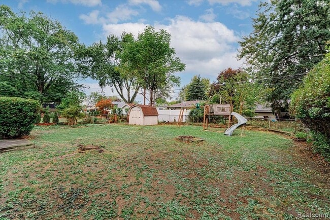 Building Photo - Location! Location! Location!