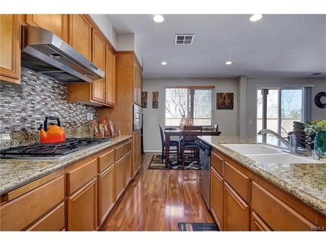 Building Photo - 24967 Cliffrose St