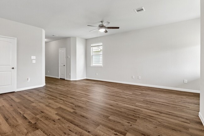 Building Photo - 2519 Moapa Dr