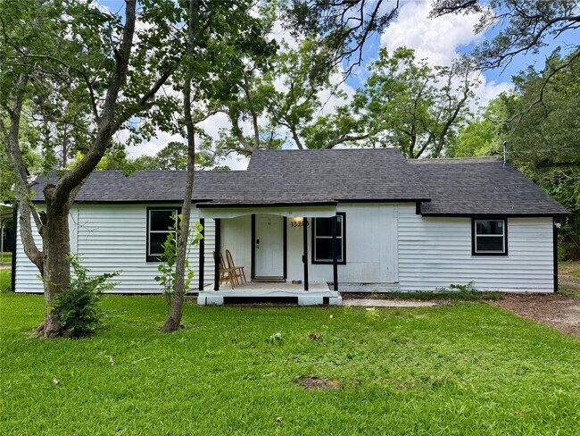 Building Photo - 13298 County Rd 190